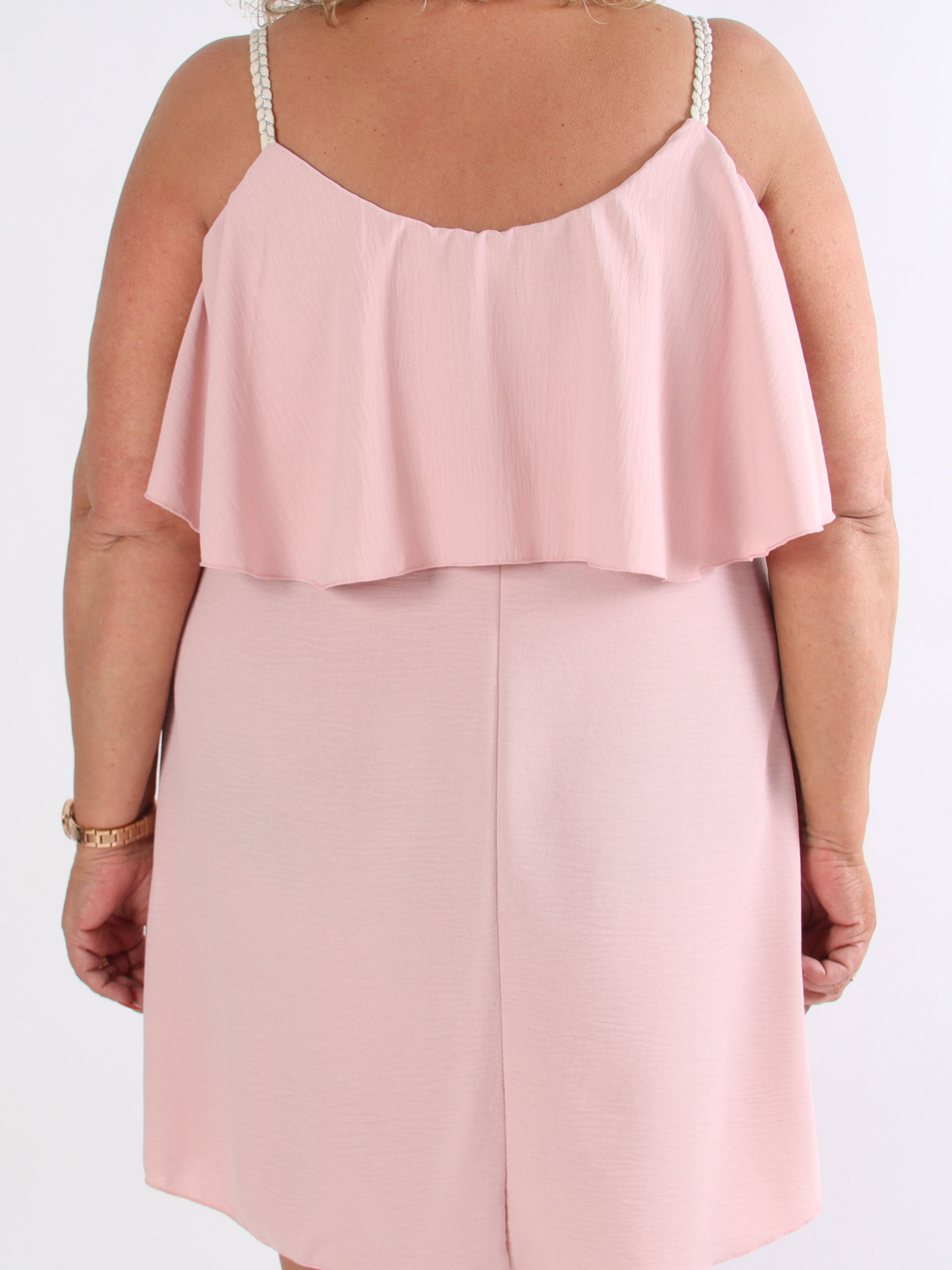 Blanca - Plus size flæsekjole med flettede stropper